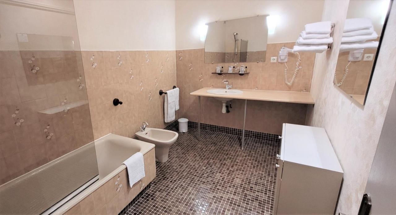 Nouvel Hotel Lons-le-Saunier Zewnętrze zdjęcie