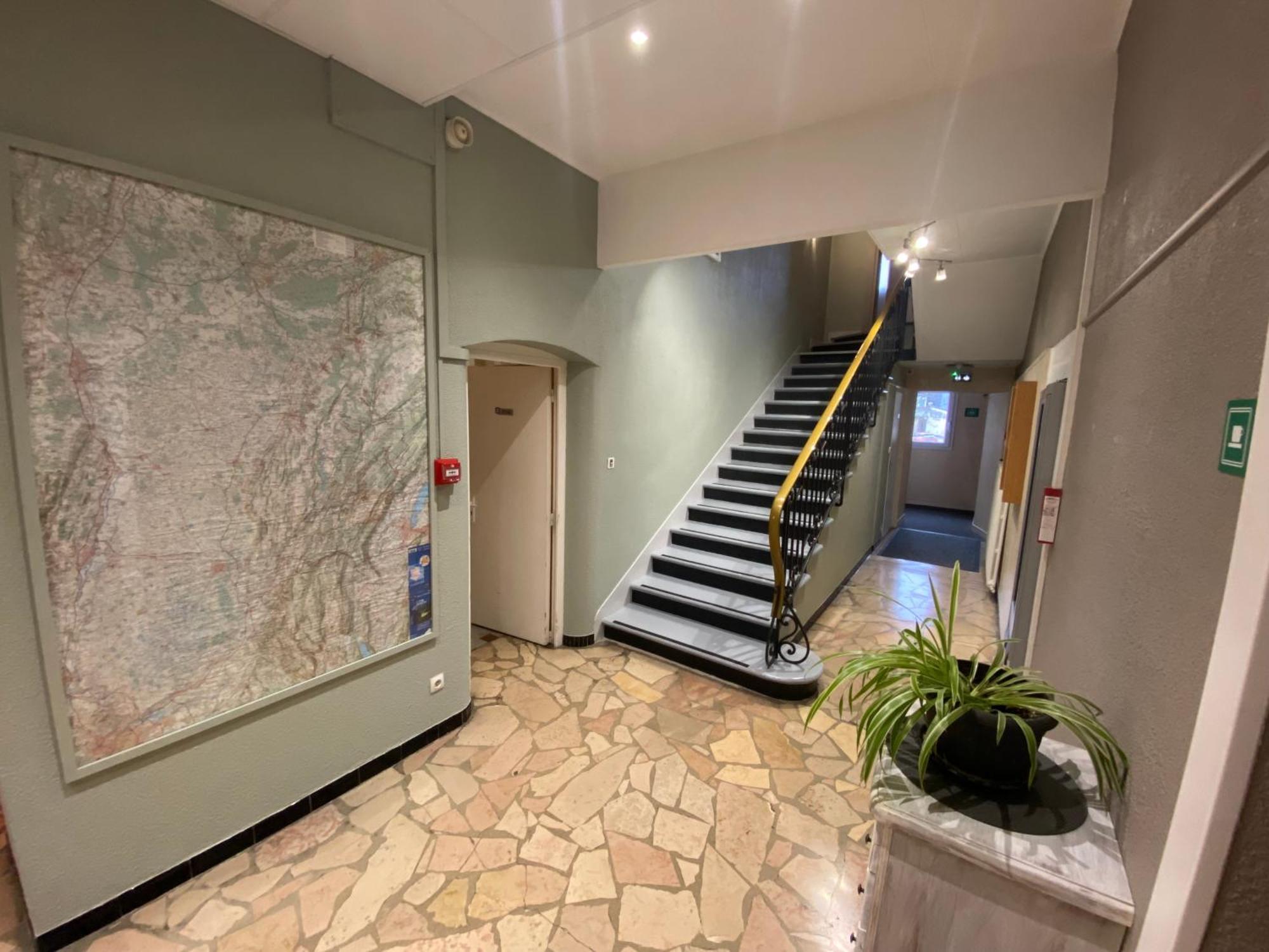 Nouvel Hotel Lons-le-Saunier Zewnętrze zdjęcie