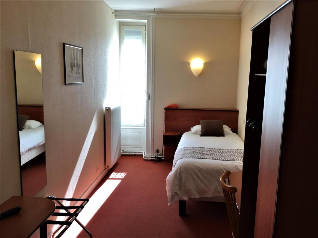 Nouvel Hotel Lons-le-Saunier Zewnętrze zdjęcie